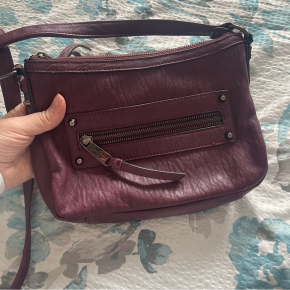 Jessica Simpson / Deep Purple Crossbody - Picture 3 of 5